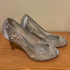 Adrianna Papell Boutique Silver Sequined Heels